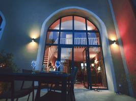 Le Chateau Des Cinq Cantons Hotel Carpentras ภายนอก รูปภาพ