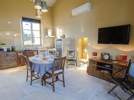 Le Chateau Des Cinq Cantons Hotel Carpentras ภายนอก รูปภาพ